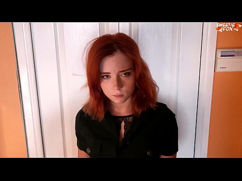 ❤️ Gwardja tas-Sigurtà Ikkastigat lil Pretty Woman għal Serq ta' Ħanut - Cum F'Ħalq ❤️ Super sess fil-porn mt.xlxxporno.ru ️❤
