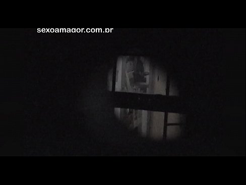 ❤️ Blondie tiġi filmata segretament minn voyeur tal-viċinat moħbi wara briks vojta ❤️ Super sess fil-porn mt.xlxxporno.ru ️❤